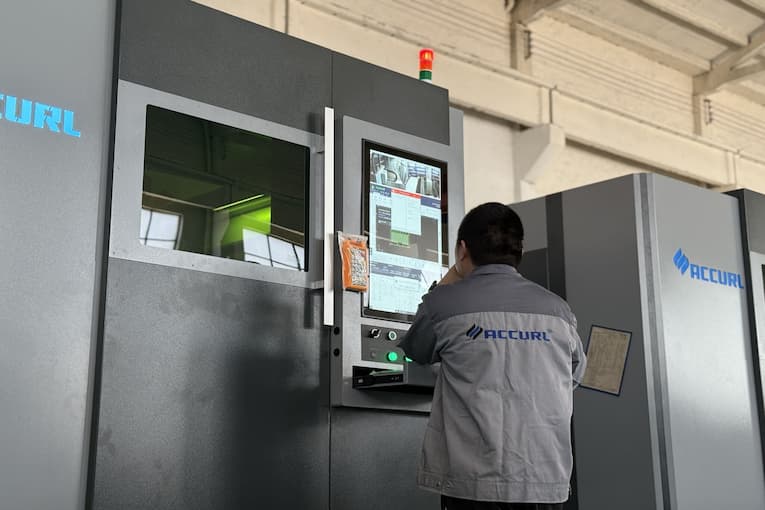 At Accurl, experience outstanding service and cutting-edge technology. Customer satisfaction is at the core of all our work.